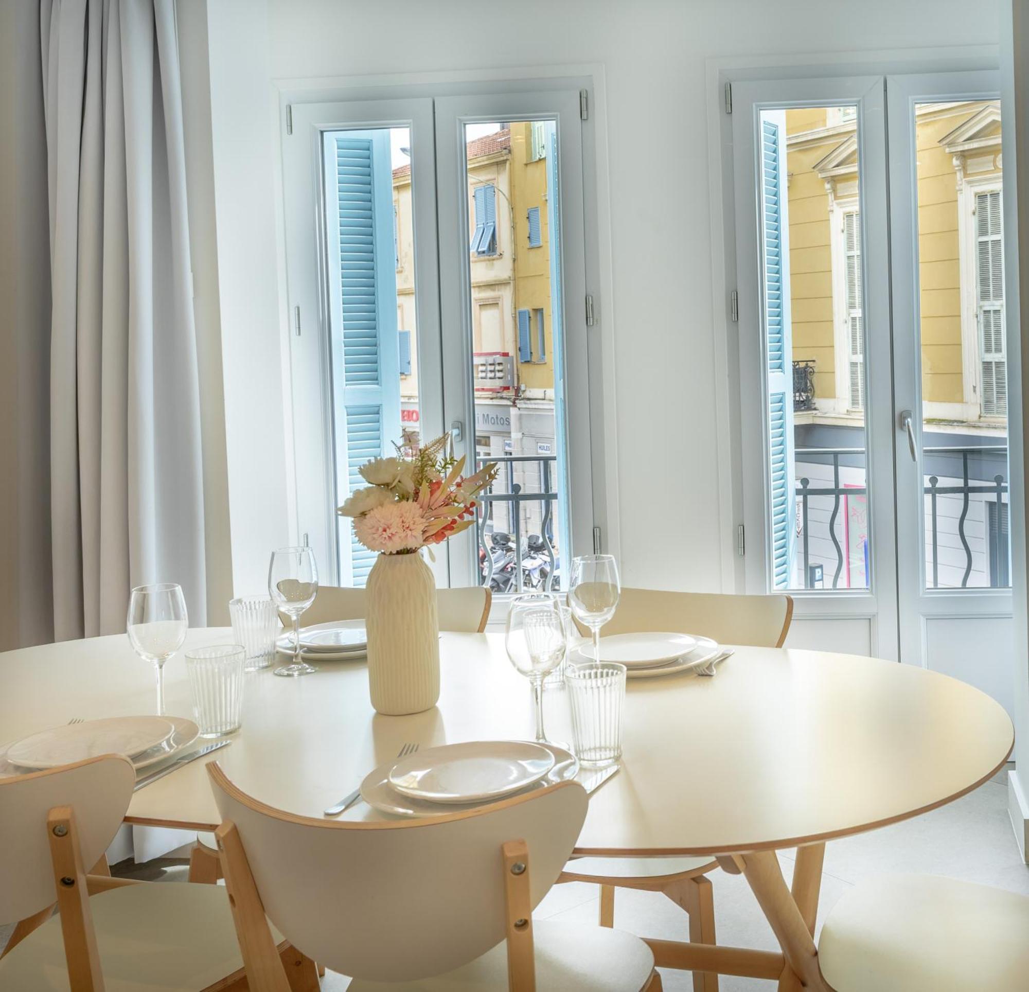 Republique Appartements Menton Ngoại thất bức ảnh